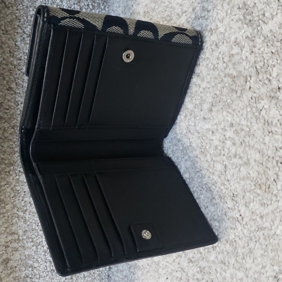 Coach monogram shoulder bag and wallet set - Picture 12 of 14